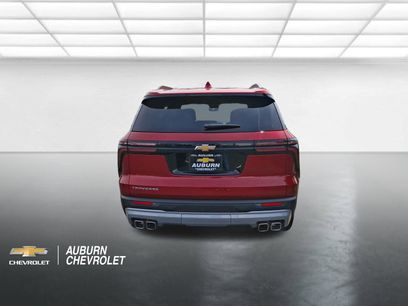 Used 2025 Chevrolet Traverse LT w/ Driver Confidence Package