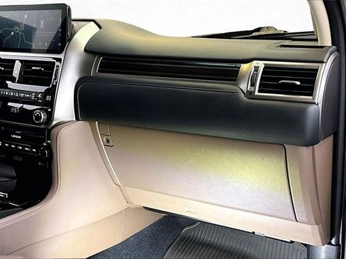 Used 2023 Lexus GX 460 Premium image 21