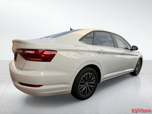 Used 2019 Volkswagen Jetta SEL FWD image 4