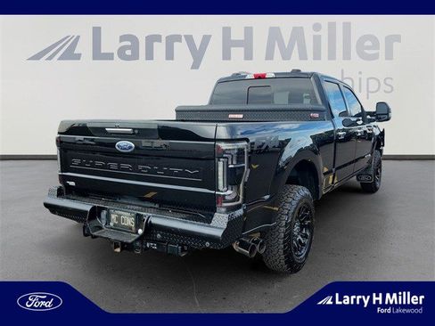 Used 2021 Ford F250 Lariat w/ Chrome Package image 5