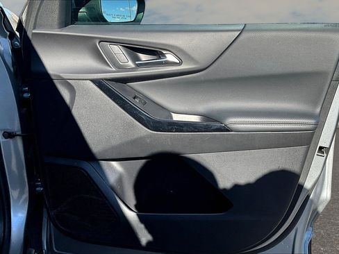 Used 2025 Chevrolet Equinox LT image 20