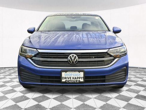 Used 2024 Volkswagen Jetta SE w/ Panoramic Sunroof Package image 15