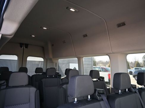 Used 2024 Ford Transit 350 XLT image 39