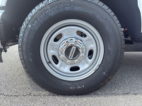 New 2025 Ford F350 XL w/ XL Chrome Package image 18