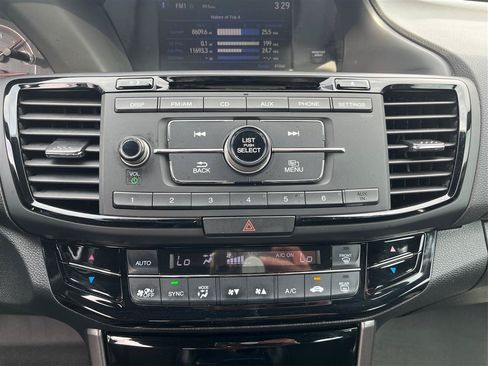 Used 2016 Honda Accord Sport image 14