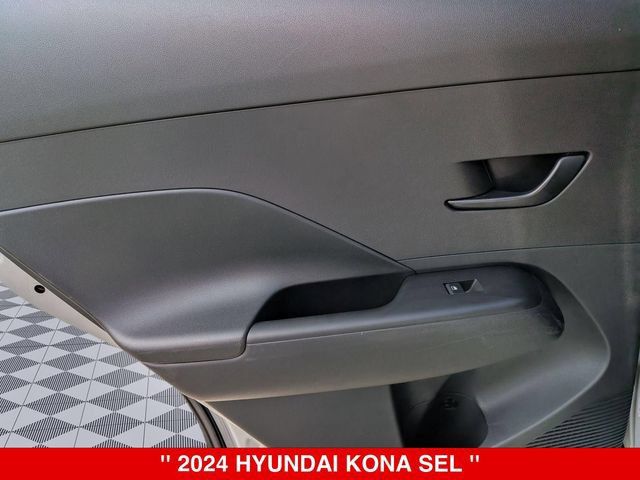 Used 2024 Hyundai Kona SEL AWD/4WD image 30