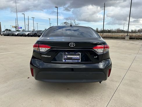 Used 2024 Toyota Corolla LE image 6
