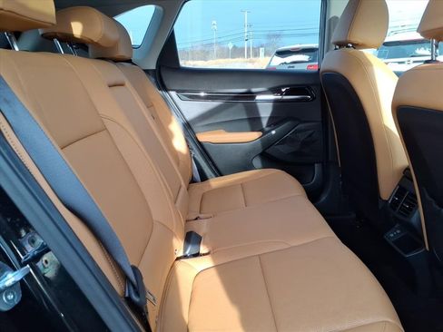Used 2024 Kia Seltos EX image 7