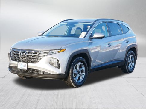 Used 2023 Hyundai Tucson SEL w/ Winter Package image 3