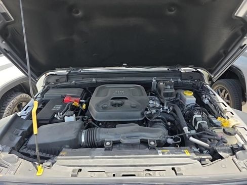 Used 2021 Jeep Wrangler Unlimited Sport AWD/4WD image 6