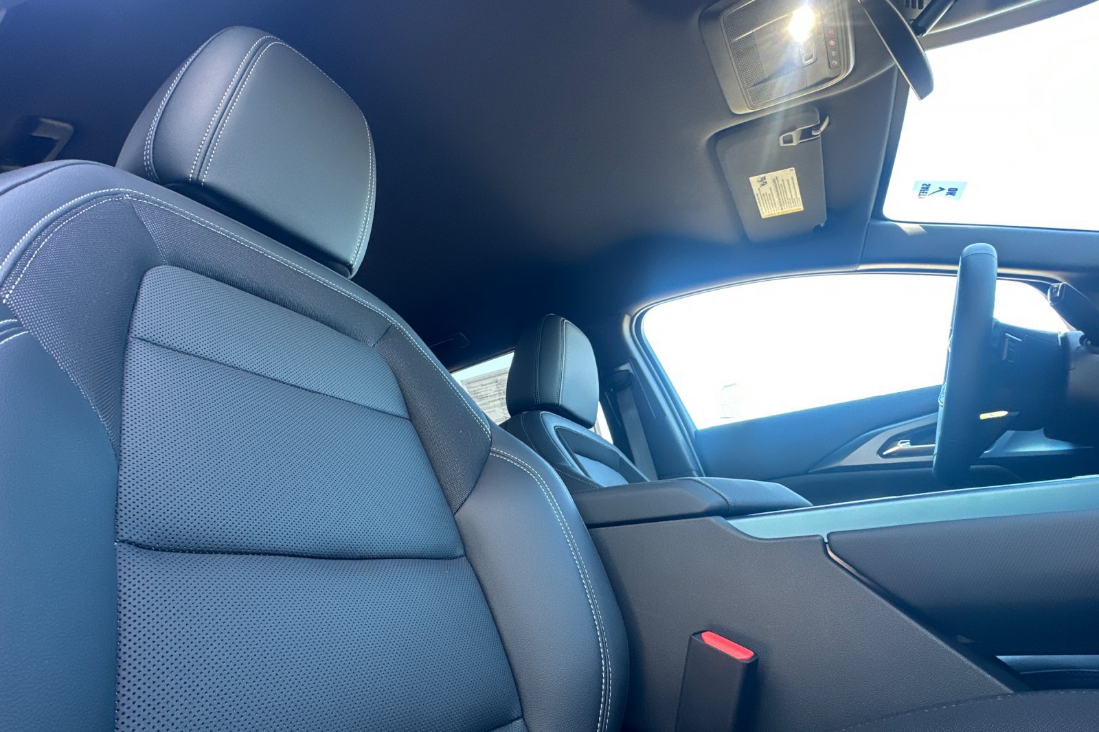 Used 2024 Chevrolet Equinox EV LT w/ LPO, All-Weather Mat Package FWD image 20