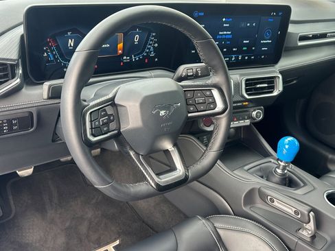 Used 2025 Ford Mustang GT Premium w/ GT Performance Package image 13