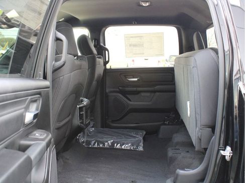 New 2026 RAM 1500 Express AWD/4WD image 30