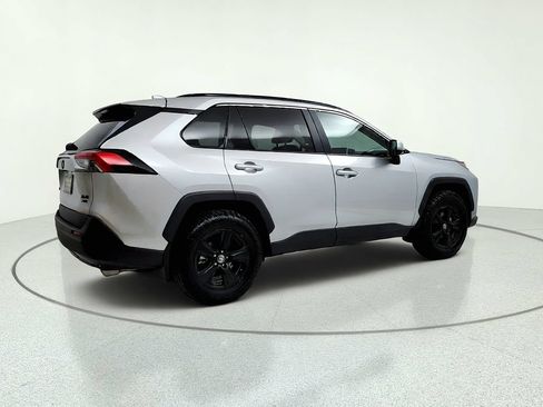 Used 2025 Toyota RAV4 XLE w/ Convenience Package AWD/4WD image 8