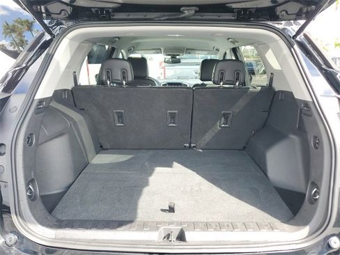 Used 2019 GMC Terrain SLT w/ Black Edition image 9