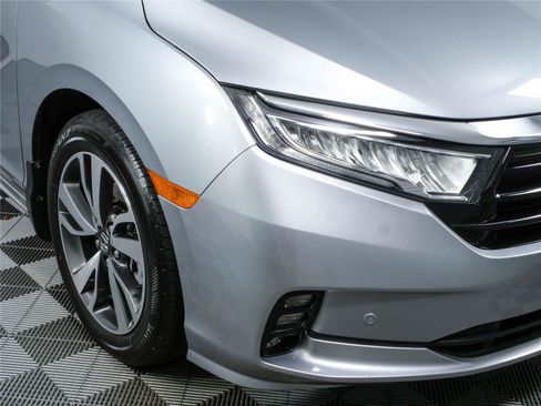 Used 2024 Honda Odyssey Touring image 40