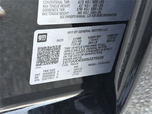 Used 2025 GMC Sierra 1500 SLT AWD/4WD image 32