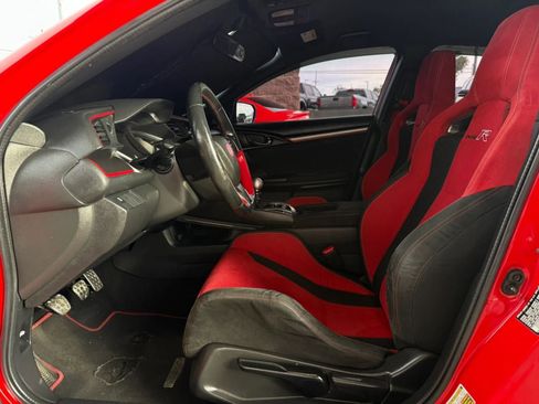 Used 2017 Honda Civic Type R image 40