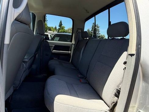 Used 2009 Dodge Ram 2500 Truck SLT w/ Popular Equipment Group AWD/4WD image 16