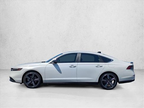 Used 2025 Honda Accord Sport image 9