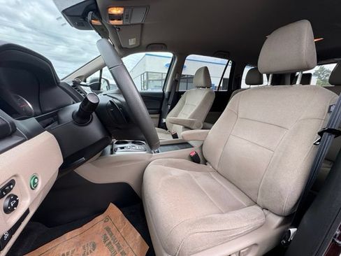 Used 2021 Honda Pilot EX image 11