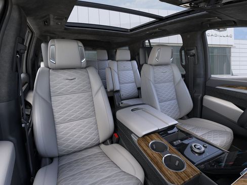 New 2026 Cadillac Escalade Platinum Luxury AWD/4WD image 16