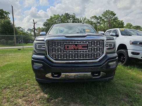 Used 2017 GMC Sierra 1500 Denali w/ Denali Ultimate Package AWD/4WD image 8
