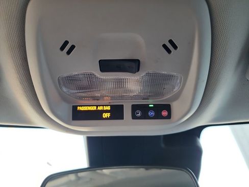 Used 2024 Chevrolet Trax LT w/ Driver Confidence Package image 33