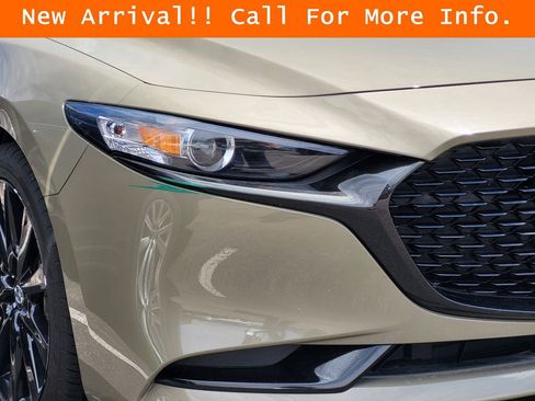 Used 2024 MAZDA MAZDA3 s AWD/4WD image 5