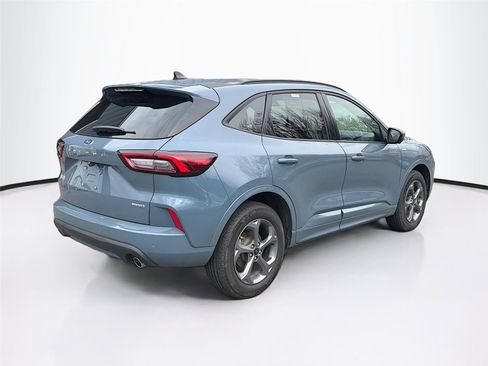 Used 2024 Ford Escape ST-Line Select w/ Tech Pack #2 image 7