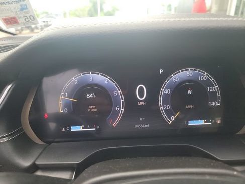 Used 2021 Jeep Grand Cherokee L Limited RWD image 9