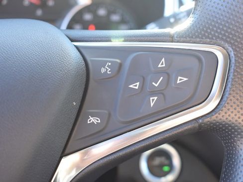 Used 2019 Chevrolet Equinox LT image 22