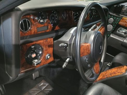 Used 2009 Rolls-Royce Phantom Sedan RWD image 18
