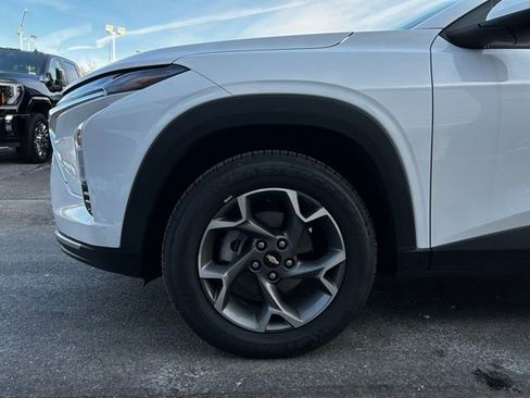 Used 2024 Chevrolet Trax LT image 7