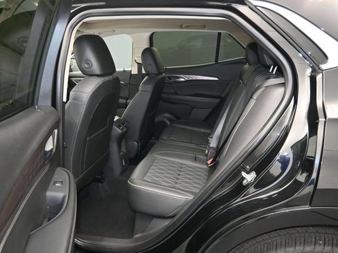 Used 2022 Buick Envision Avenir w/ Technology Package II FWD image 15
