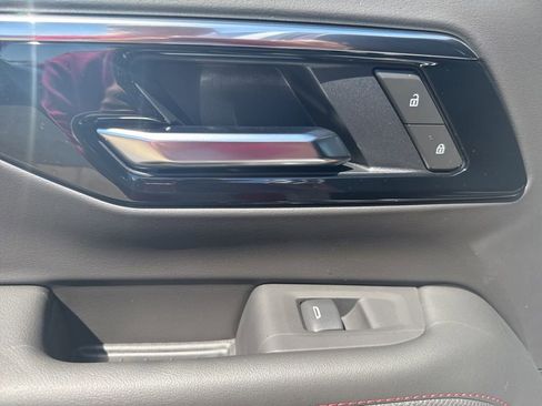 New 2026 Chevrolet Suburban RST AWD/4WD image 18