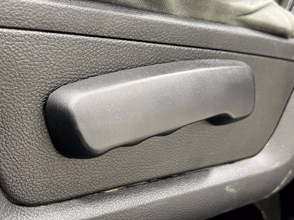 Used 2014 RAM 1500 Express AWD/4WD image 14