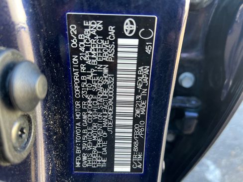 Used 2021 Toyota Corolla LE image 36