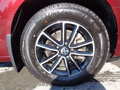 Used 2019 Dodge Grand Caravan SE image 8