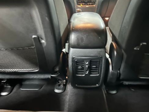 Certified 2020 Jeep Grand Cherokee Laredo image 24