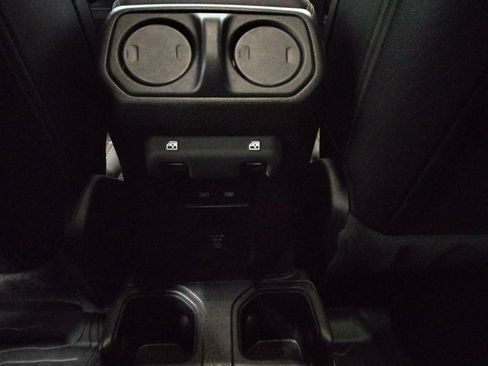 Used 2021 Jeep Gladiator Overland image 40