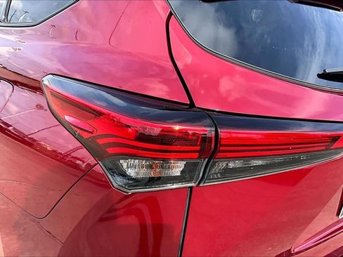 Used 2023 Toyota Highlander XSE FWD image 29