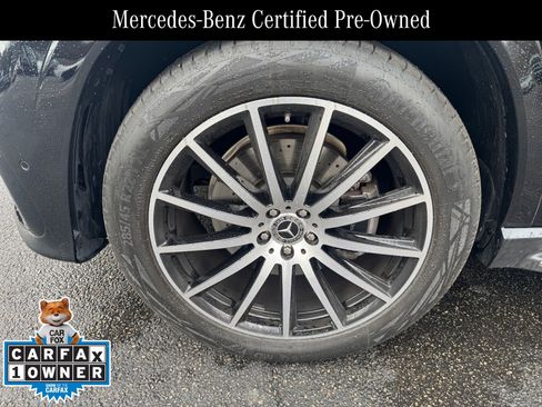 Used 2025 Mercedes-Benz GLS 580 4MATIC image 5