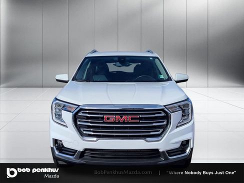 Used 2024 GMC Terrain SLT AWD/4WD image 22