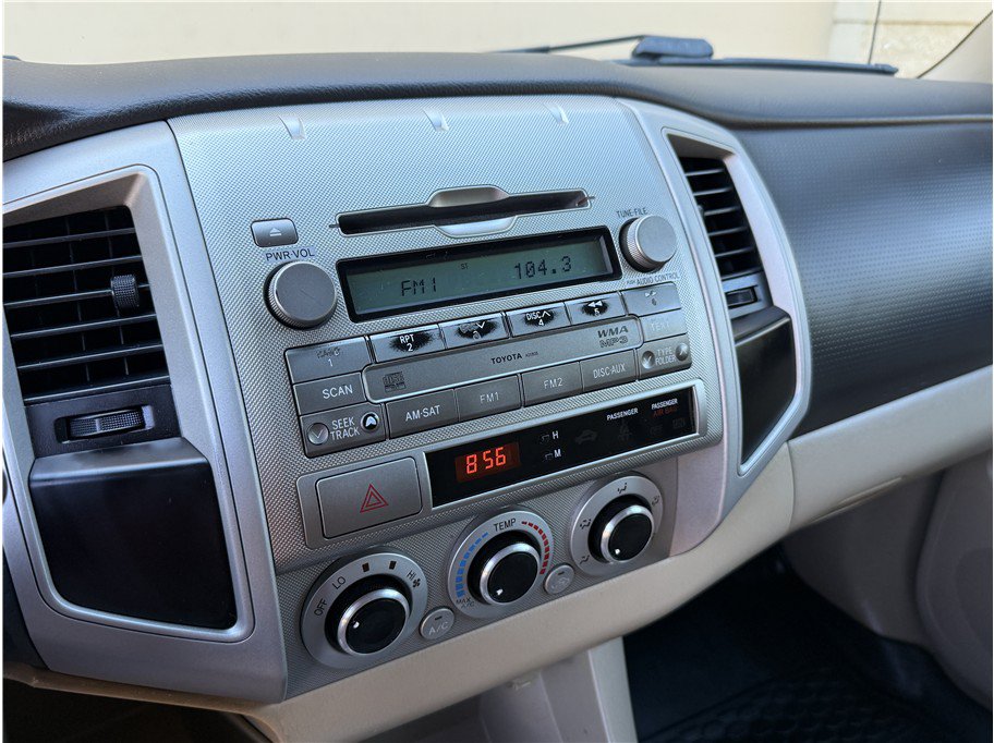 Used 2009 Toyota Tacoma PreRunner w/ SR5 Pkg #2 RWD image 13