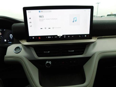 New 2026 Ford Explorer Active w/ Active Comfort Package image 22