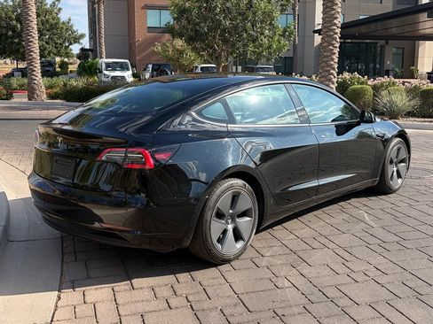 Used 2022 Tesla Model 3 Standard Range RWD image 3