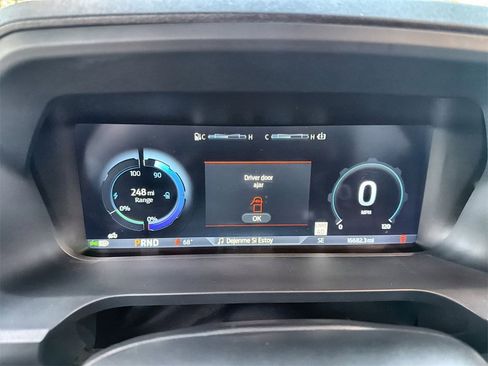 Used 2023 Ford F150 Lightning Platinum image 10