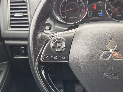 Used 2017 Mitsubishi Outlander Sport ES FWD image 19