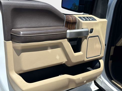 Used 2019 Ford F150 Lariat RWD image 16
